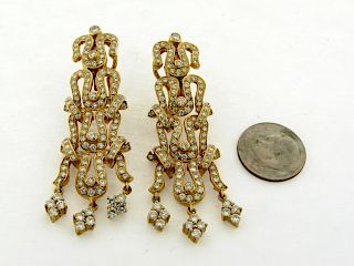 Pair of Vintage Chandelier Earrings With 5.50 C Diamonds 18K Gold