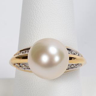 18k Yellow Gold, South Sea Pearl & Diamond Ring