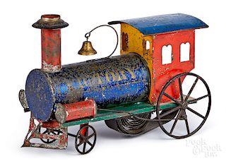 Ives early American tin Victory clockwork train