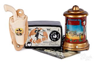 Group of Hopalong Cassidy items - radio & lamps