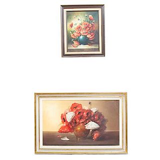 Lote de 2 obras pictóricas. J. González y Firma sin identificar. Bouquets de amapolas. Firmados. Óleo sobre tela. 60 x 100 cm. (mayor)