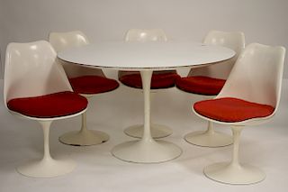 Eero Saarinen Tulip Form Breakfast Table & 5 Chair