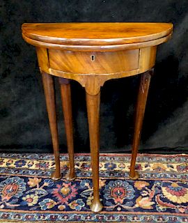 19TH C. QUEEN ANNE FOLDOVER TABLE