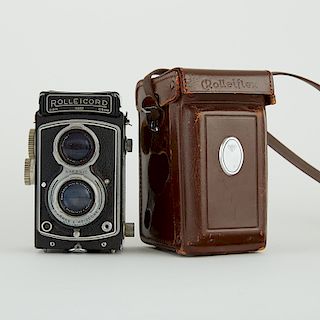 RolleiCord Camera w/ Carl Zeiss Lens