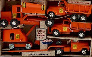Tonka Toys B210 Road Builders Set Like New with Box