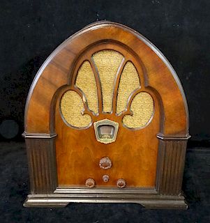PHILCO CATHEDRAL 1931 RADIO