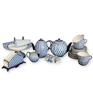 (66 Pc) Russian Imperial Lomonosov "Cobalt Net" Porcelain Set