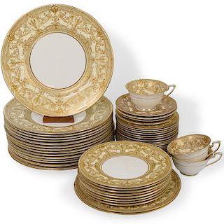 (51 Pc) Royal Worcester "Harewood" Porcelain Dinner Service