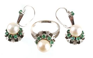 18K White Gold PEARL & EMERALD Earrings & Ring