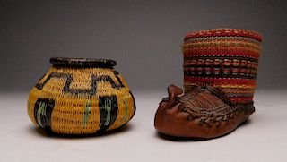 Apache moccasin-shaped small container and basket