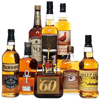 Whisky de Escocia, Canada y Japon. a) Seagram's VO. Blended. Canadian Whisky. b) Suntory Royal. <I...