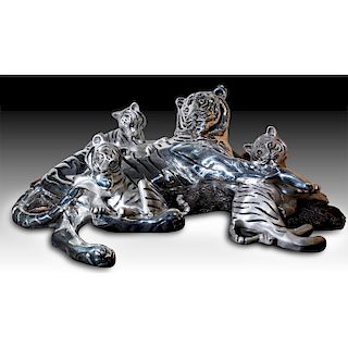 D'ARGENTA SILVER PLATED SCULPTURE TIGER MOM AND CUBS