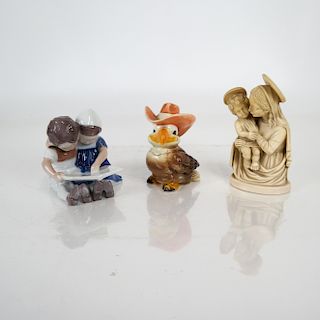 Three Sculptures - Porcelain, Composition