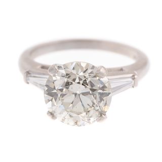 Ladies 4.04ct Diamond Engagement Ring in Platinum