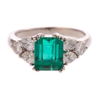 A Ladies 2.50ct Emerald & Diamond Ring in Platinum