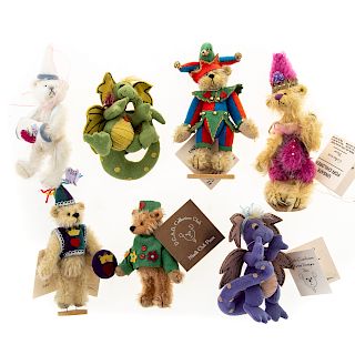 Seven Deb Canham Miniature Bears, Camelot Series