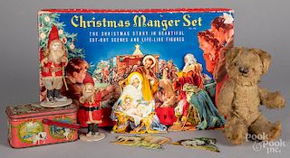 Group of vintage Christmas items