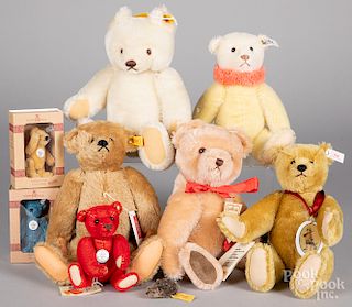 Seven contemporary Steiff teddy bears, etc.