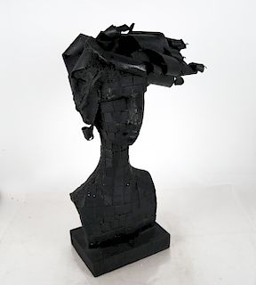 Baltazar C. MARTINEZ:  "Huida" - Iron Sculpture
