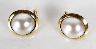 Pair Vintage 18K Yellow Gold Mabe Pearl Earrings