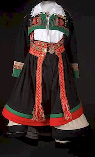 NORWEGIAN WOMEN'S SETESDAL BUNAD FOLK DRESS