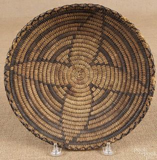 Papago, Arizona basketry tray, mid 20th c., with