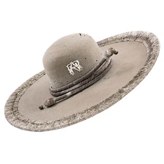 ANTIQUE CHINACO HAT. MEXICO, MID-19TH CENTURY. Beaver-colored felt with rim and silver details.