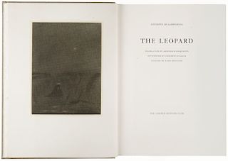 Lampedusa, Giuseppe di. The Leopard. Nueva York: The Limited Editions Club, 1988. Traducción de Archibald Colquhoun.