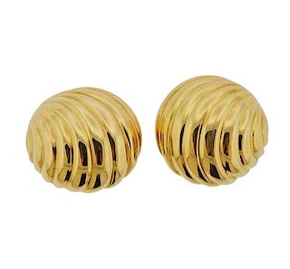 18K Gold Shell Motif Earrings