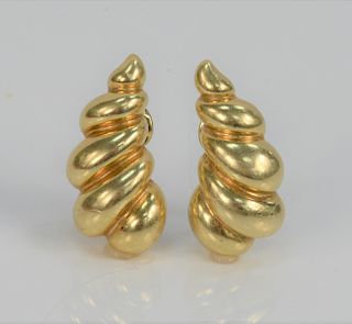 Pair of 18 Karat Gold Earrings, in form of sea shells (clip on). 16.7 grams, 1 1/8 inch.