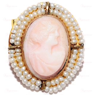 Art Nouveau Angel Skin Natural Coral Carved 14k Yellow Gold Cameo Brooch