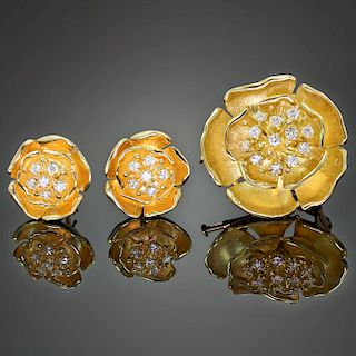 PIAGET Diamond 18k Yellow Gold Flower Earrings & Brooch Pendant Set