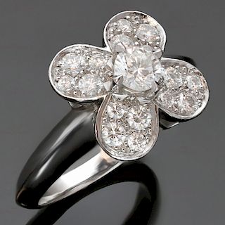 VAN CLEEF & ARPELS Trefle Diamond 18k White Gold Ring