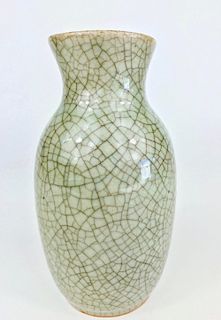 Chinese Celadon Guan Vase, Ming/Qing Dynasty