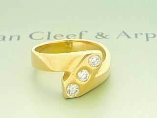 Van Cleef & Arpels 18k Yellow Gold  0.60 TCW Diamond Ring