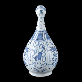 Chinese "Hatcher Cargo" Vase