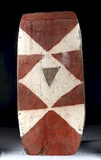 Early 20th C. Papua New Guinea Maring Wood Shield