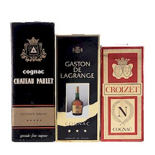 Lote de Cognac. Château Paulet, Gaston de Lagrange y Napoléon Croizet. Total de piezas: 3.