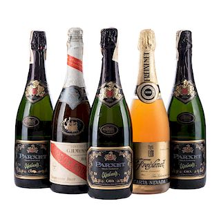 Lote de Champagne y Vino Espumoso. G.H. Mumm & C°., Parxet y Freixenet. Total de piezas: 5.