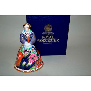 ROYAL WORCESTER CATHERINE PARR CANDLE SNUFFER