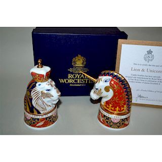 ROYAL WORCESTER LION & UNICORN CANDLE SNUFFER