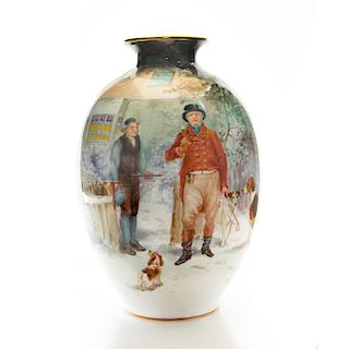 ROYAL DOULTON VASE, HUNTING SCENE WITH HOUNDS & TAVERN