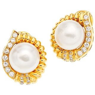 CULTURED PEARLS AND DIAMONDS EARRINGS. 18K YELLOW GOLD