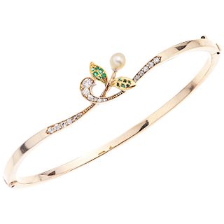 DIAMONDS, EMERALDS AND CULTURED PEARL BRACELET. 14K YELLOW GOLD