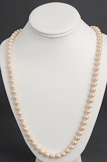 14K YG Rose Motif Clasp Pearl Necklace