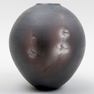 Minoru Nishikawa Pottery Vase