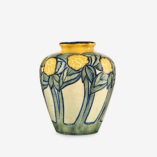 Harriet Joor for Newcomb College Pottery, early vase with stylized buds