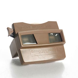 CLASSIC VIEW MASTER WITH 35 REELS