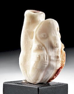 Valdivian Shell Figural Vessel Pendant