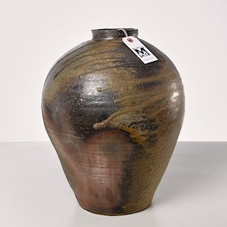 Rob Barnard, large studio pottery vessel